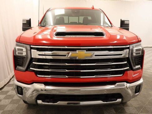 Used 2024 Chevrolet Silverado 3500 LTZ w/ LTZ Convenience Package AWD/4WD image 32