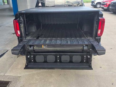 Used 2024 GMC Sierra 1500 SLT w/ SLT Premium Plus Package image 10