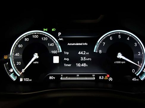 Used 2025 Genesis GV70 3.5T Sport w/ Sport Prestige Package AWD/4WD image 28
