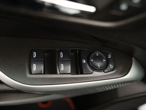 Used 2025 Chevrolet Trax RS w/ Driver Confidence Package image 14