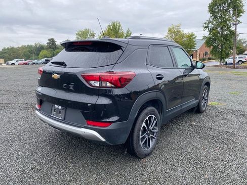 Used 2024 Chevrolet TrailBlazer LT image 3