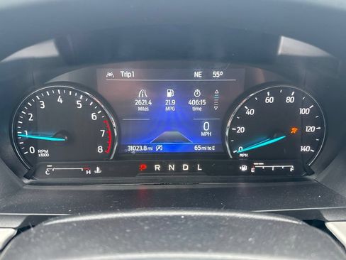 Used 2024 Ford Explorer XLT w/ Equipment Group 202A AWD/4WD image 10