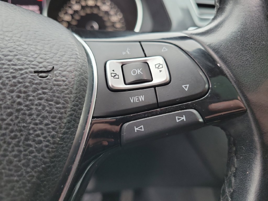 Used 2019 Volkswagen Tiguan SEL Premium R-Line AWD/4WD image 26