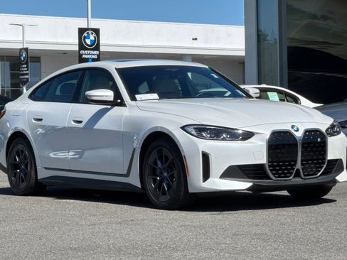 Used 2023 BMW i4 eDrive35 RWD image 6