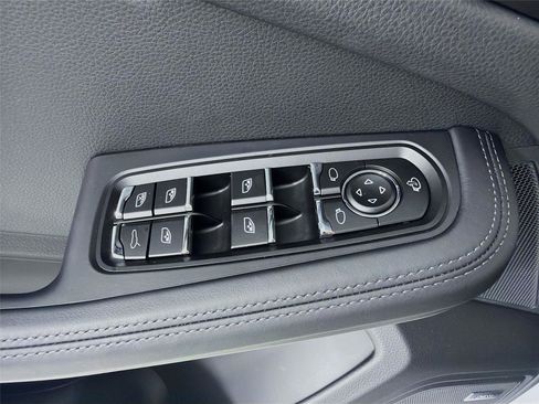 New 2026 Porsche Macan S AWD/4WD image 8