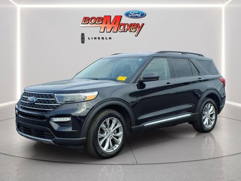 Used 2023 Ford Explorer XLT w/ Equipment Group 202A AWD/4WD image 1