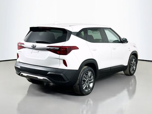 Used 2021 Kia Seltos LX image 5