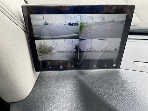 Used 2024 Mercedes-Benz Sprinter 3500 image 19