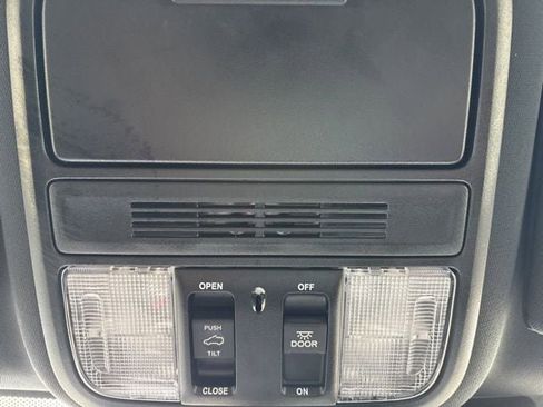Used 2023 Honda Passport EX-L image 17
