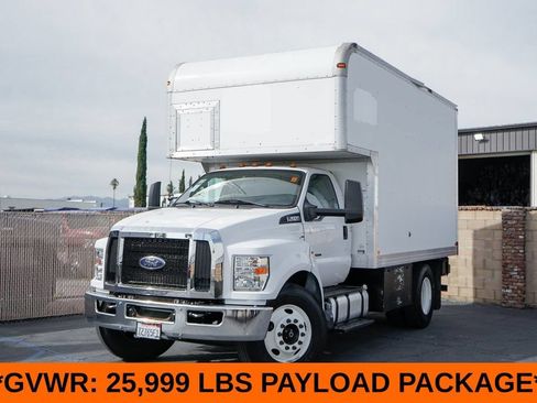 Used 2016 Ford F650 2WD Regular Cab Super Duty image 4