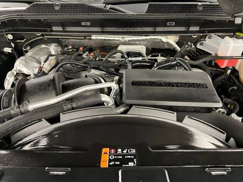 Used 2024 Chevrolet Silverado 3500 High Country w/ Technology Package AWD/4WD image 32