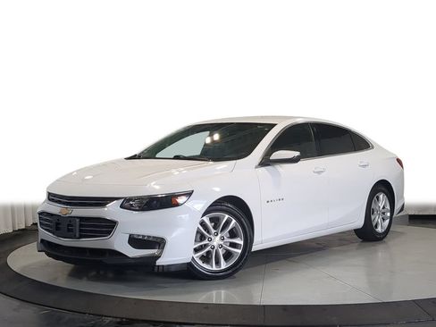 Used 2017 Chevrolet Malibu LT w/ Leather Package FWD image 1