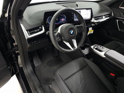 Used 2025 BMW X1 xDrive28i w/ Convenience Package AWD/4WD image 11