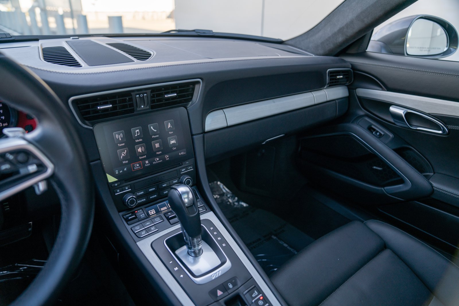 Certified 2018 Porsche 911 Carrera RWD image 16