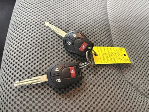 Used 2019 Nissan Frontier SV image 23