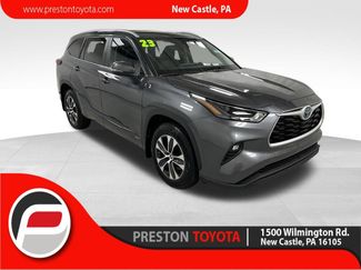 Used 2023 Toyota Highlander XLE AWD/4WD video 1