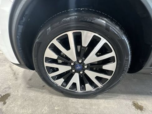 Certified 2020 Ford Escape SEL AWD/4WD image 23