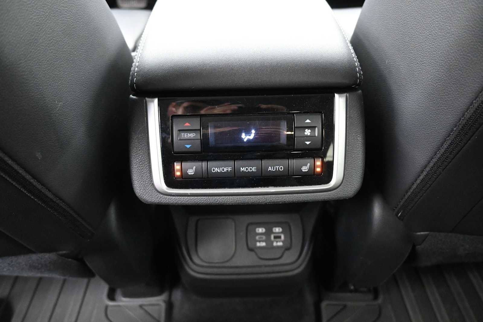 Used 2024 Subaru Ascent Limited AWD/4WD image 14