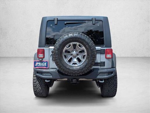 Used 2016 Jeep Wrangler Unlimited Rubicon w/ Connectivity Group AWD/4WD image 7