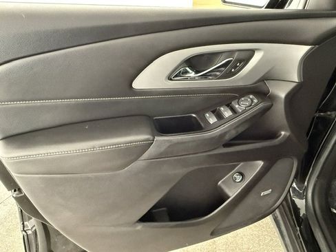 Used 2018 Chevrolet Traverse RS FWD image 8