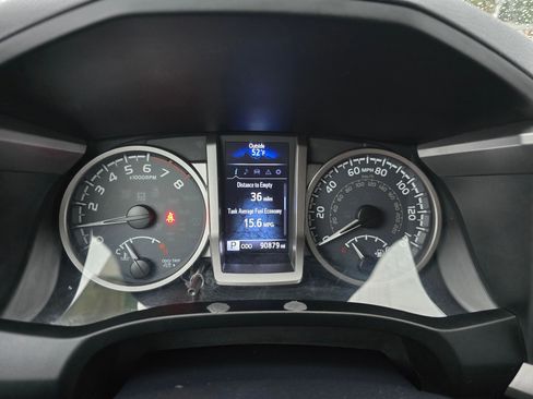 Used 2017 Toyota Tacoma SR5 image 14