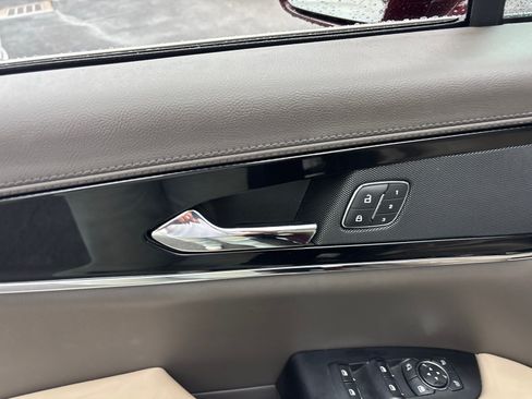 Certified 2022 Lincoln Nautilus Reserve AWD/4WD image 12