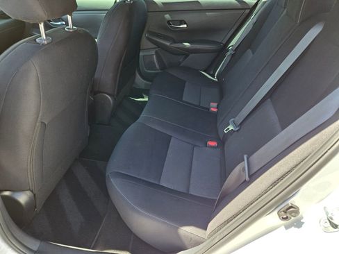 Certified 2023 Nissan Sentra SV FWD image 11