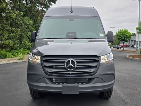 New 2026 Mercedes-Benz Sprinter 2500 image 9