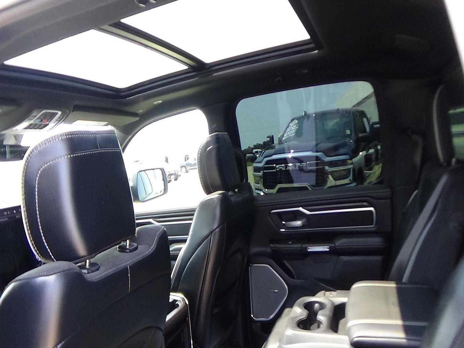 Used 2025 RAM 1500 Laramie w/ Night Edition AWD/4WD image 14