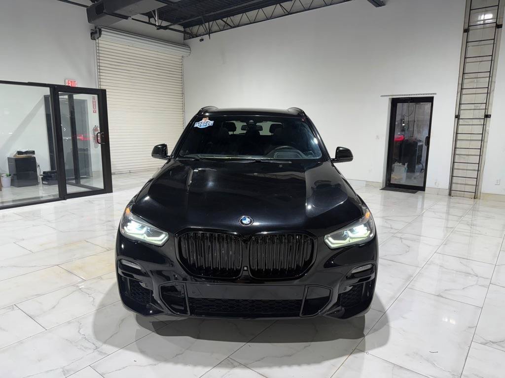 Used 2020 BMW X5 M50i w/ Premium Package AWD/4WD image 2