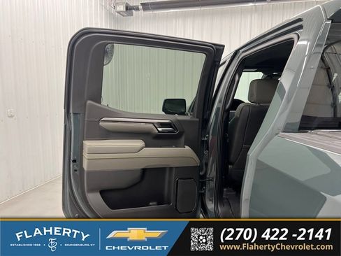 Used 2025 Chevrolet Silverado 1500 ZR2 w/ Technology Package AWD/4WD image 10