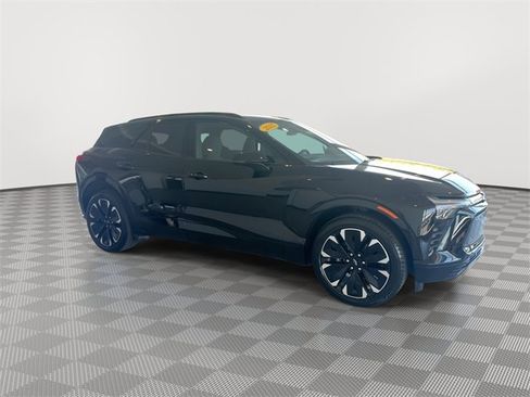 Certified 2025 Chevrolet Blazer EV RS image 13
