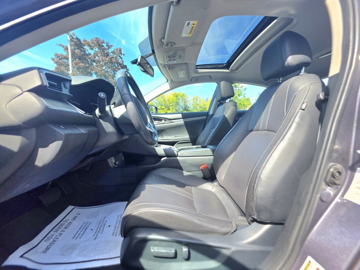 Used 2017 Honda Civic EX-L image 12