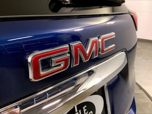 Used 2022 GMC Terrain SLE FWD image 29