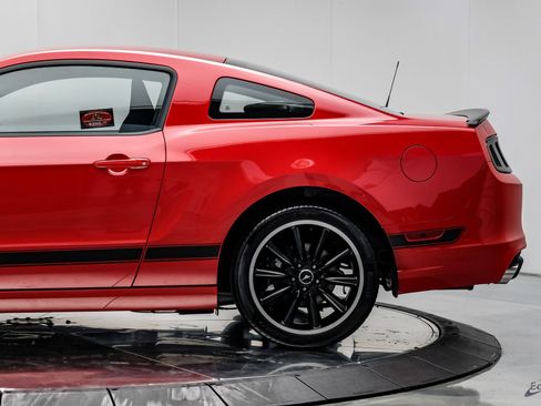 Used 2013 Ford Mustang Boss 302 w/ Boss 302 Accessory Pkg RWD image 9