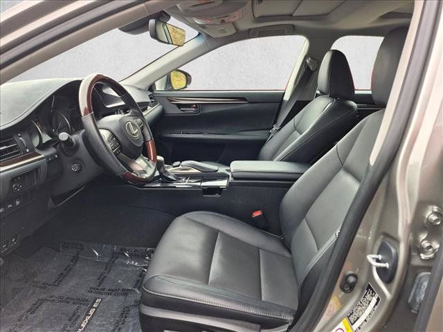 Used 2018 Lexus ES 350 w/ Navigation System Package FWD image 17