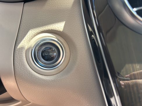 Used 2022 Mercedes-Benz GLC 300 w/ Premium Package Lite image 23