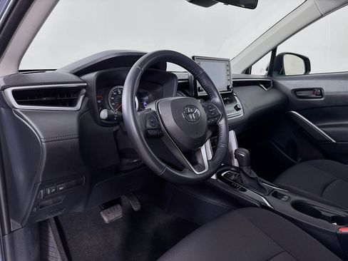 Certified 2022 Toyota Corolla Cross LE AWD/4WD image 9