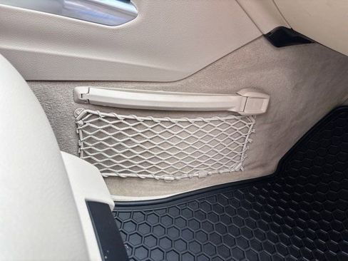 Used 2014 Mercedes-Benz E 350 Sedan image 59