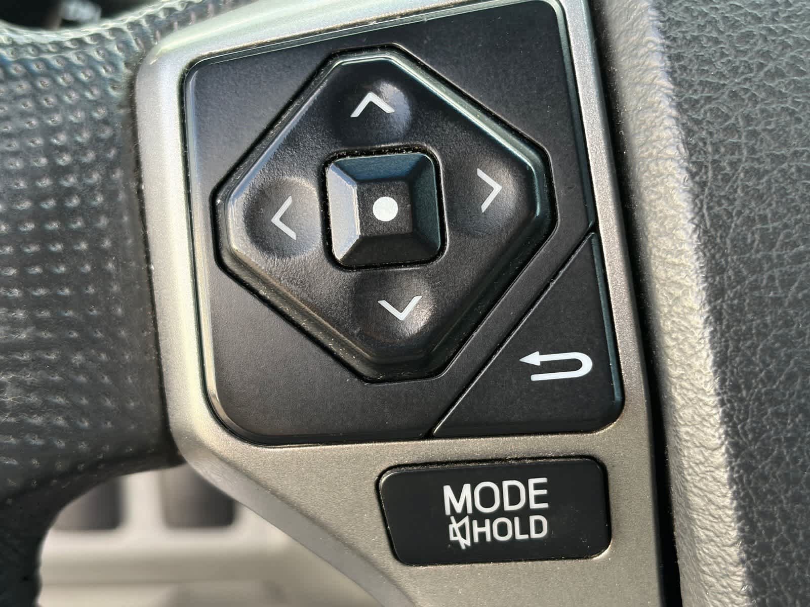 Used 2015 Toyota Tacoma PreRunner w/ SR5 Package RWD image 13