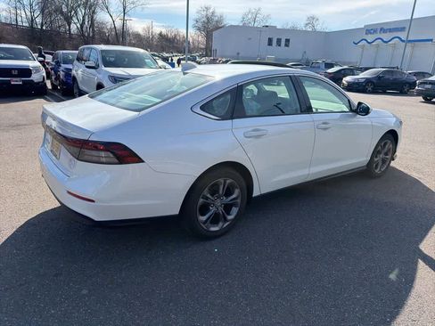 Used 2023 Honda Accord EX image 12