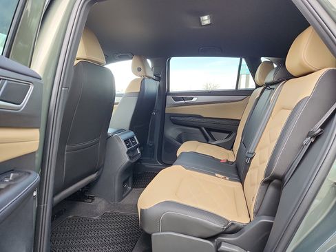 New 2026 Volkswagen Atlas Cross Sport SE image 12