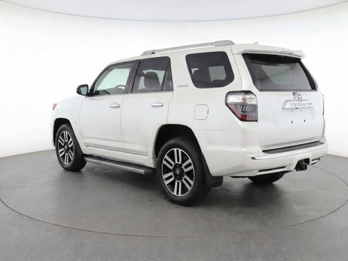 Used 2022 Toyota 4Runner Limited AWD/4WD image 4