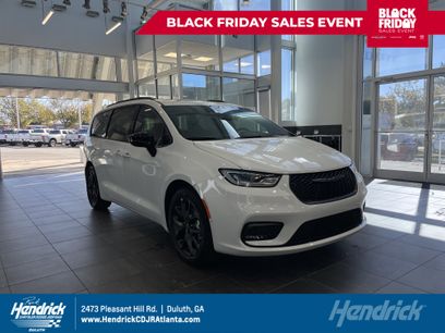 New 2026 Chrysler Pacifica Limited