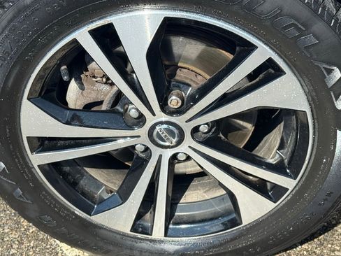 Used 2020 Nissan Sentra SV image 39