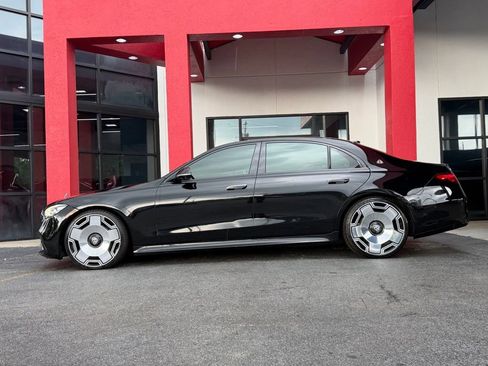 Used 2022 Mercedes-Benz S 500 4MATIC image 5