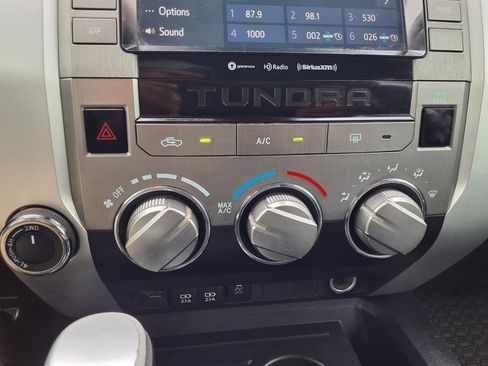 Used 2021 Toyota Tundra SR5 w/ SR5 Upgrade Package AWD/4WD image 19