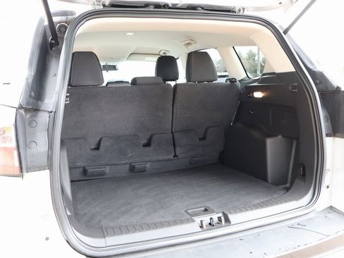 Used 2018 Ford Escape SE image 16