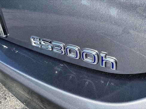 Used 2021 Lexus ES 300h w/ Premium Package FWD image 9