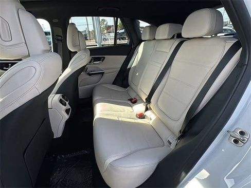 New 2026 Mercedes-Benz GLC 300 4MATIC image 11